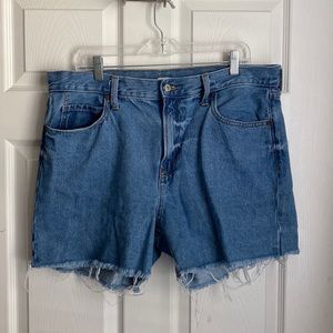 High Waisted Boyfriend Shorts